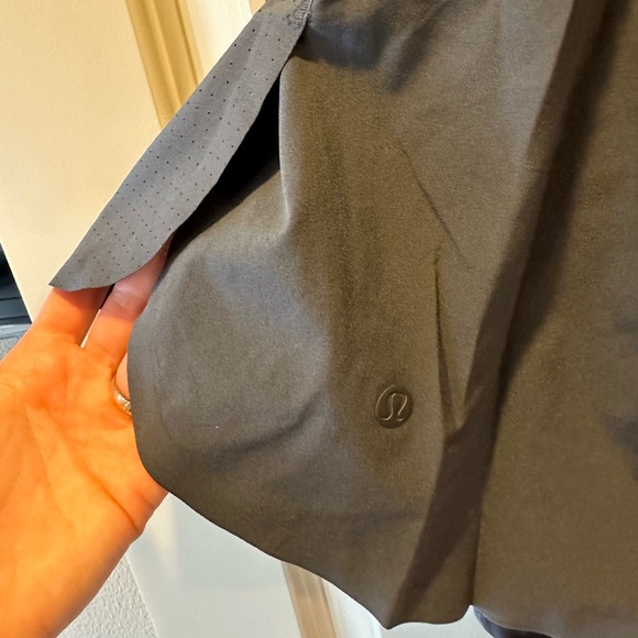 Lululemon Nulux Running Dress 8” in Graphite Gray - Picture 12 of 13